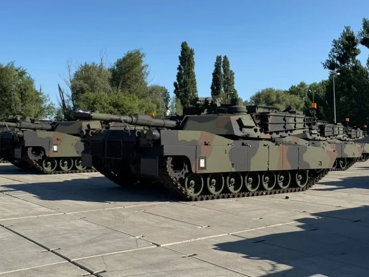 ABD, Polonya'ya yeni M1A2 SEPv3 Abrams tanklarını teslim etti
