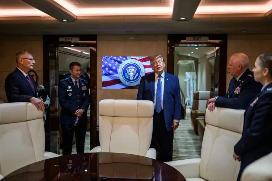 Trump Katar’ın hediye ettiği “Air Force One” uçağını teslim aldı