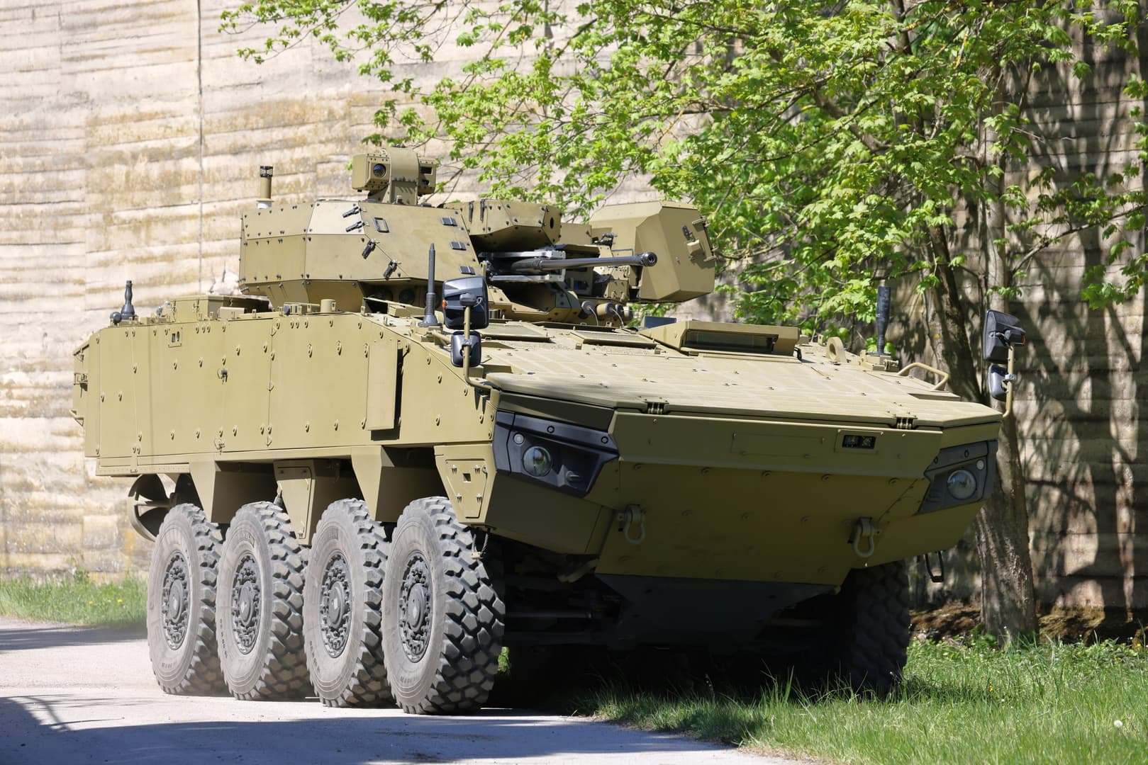 Patria ve Slovakya Zırhlı Araç Teslimatlarını Hızlandırmak İçin Anlaşmayı Yeniledi