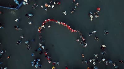 Selçuk Bayraktar'ın TEKNOFESTGüneydoğu görüntüleriyle paylaştığı 'Biz Yaptık' şarkısı sosyal medyayı salladı.