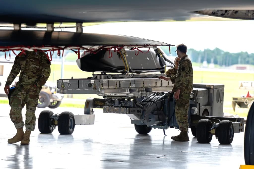 ABD Hava Kuvvetleri, B-2 Bombardıman Uçaklarının Gizli Anti-Gemi Füzesi Fırlatma Kabiliyetini Açıkladı