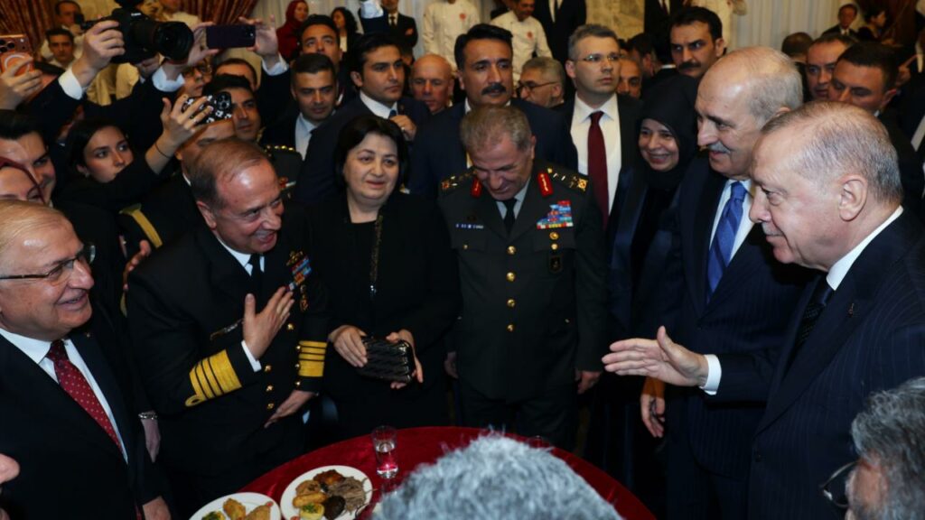 Türk Yıldızları Hava Akrobasi Timi, 3 Mayıs’ta “Mevlana’yı Karşılama Törenleri” Kapsamında Konya’da Gösteri Uçuşu Yapacak
