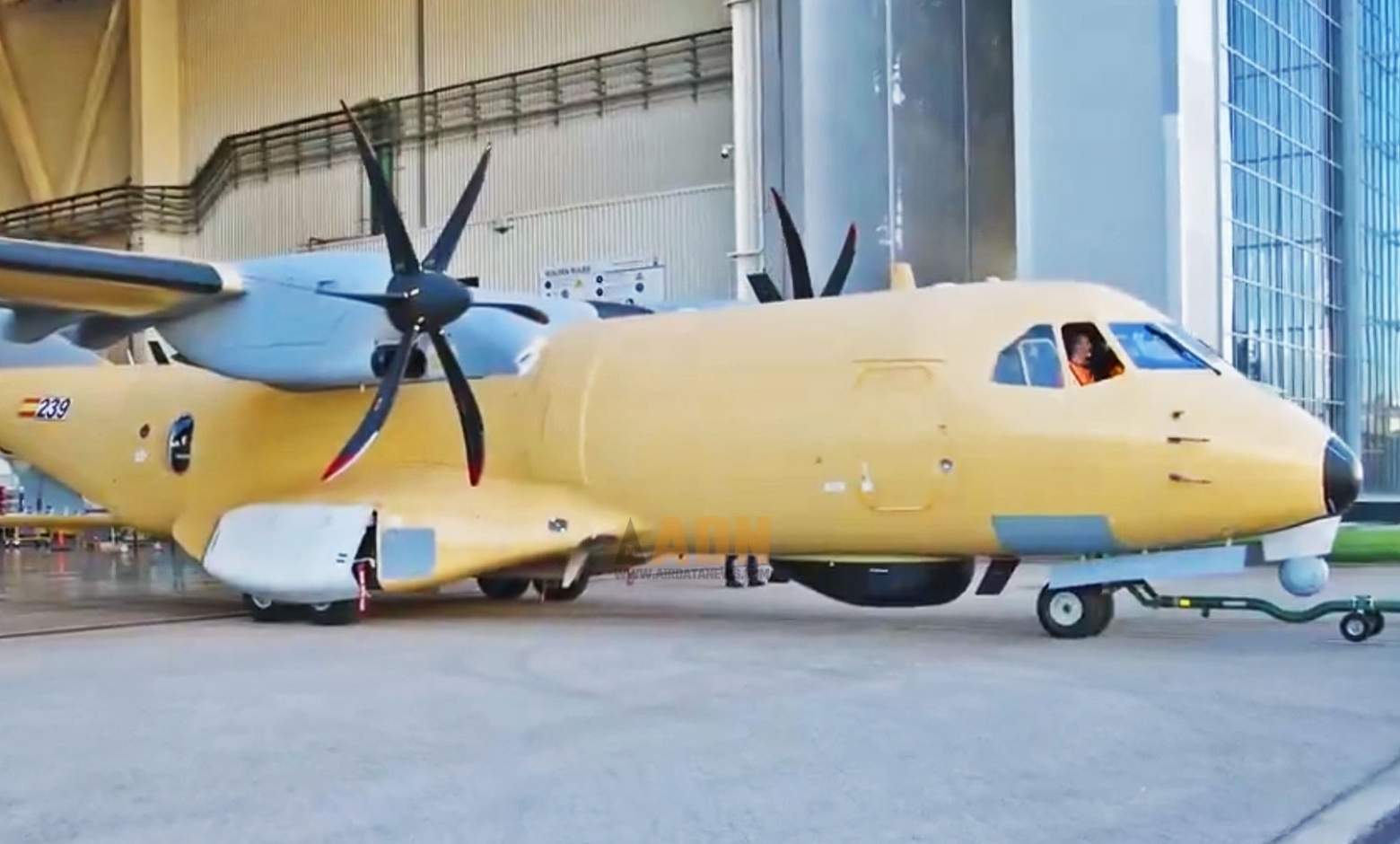 İspanya’nın yeni C295 uçağı ilk uçuşunu tamamladı