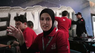 Olay yerinden bildiriyoruz: Gökyüzü Sürü İHA’lı Yeşilkent Stadyumu / Gaziantep