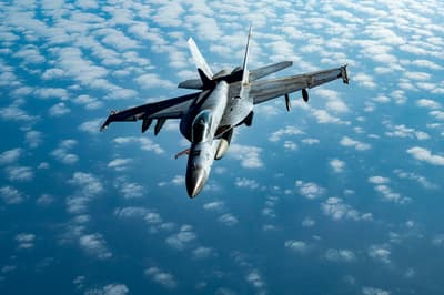 ABD Deniz Kuvvetlerine F/A-18 Uçakları için 87 Milyon Dolarlık Pilon Yenileme Sözleşmesi