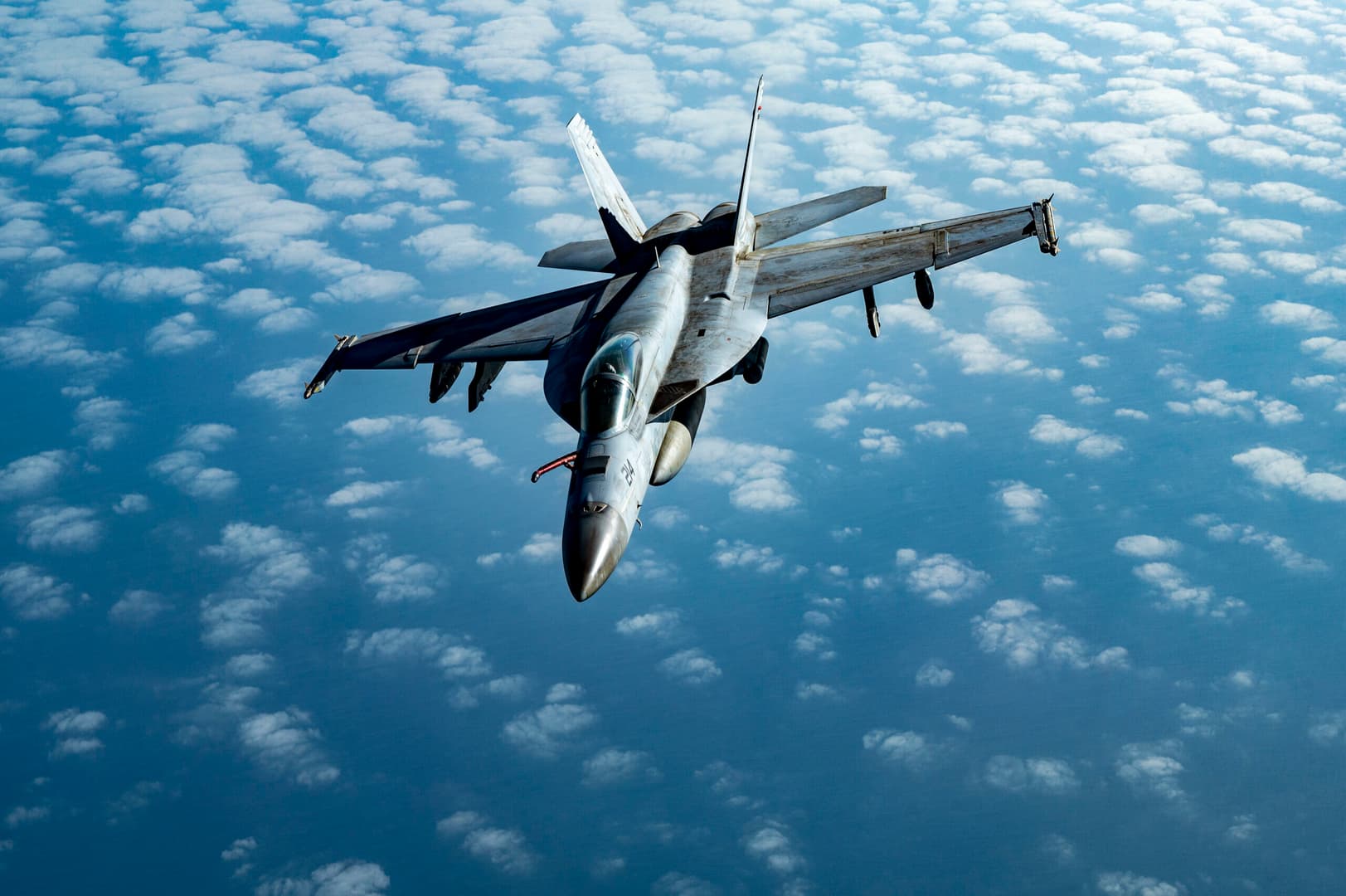ABD Deniz Kuvvetlerine F/A-18 Uçakları için 87 Milyon