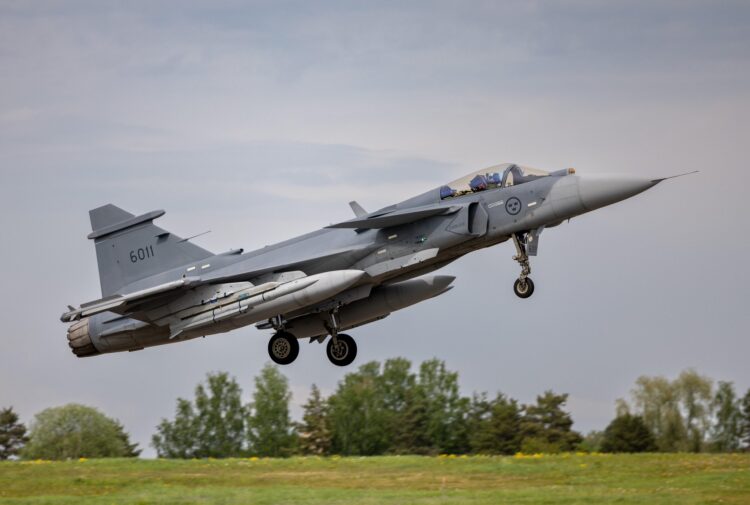 Ukraynalı pilotlar Gripen ile eğitime başlıyor