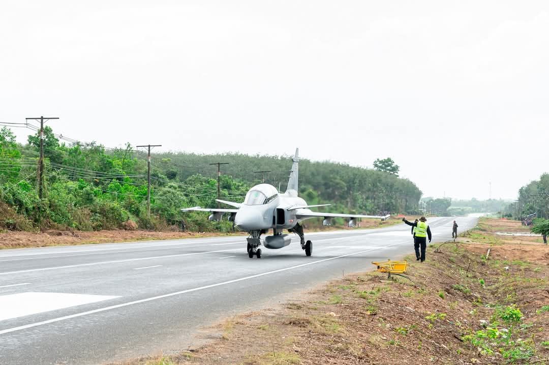 Ukraynalı pilotlar Gripen ile eğitime başlıyor