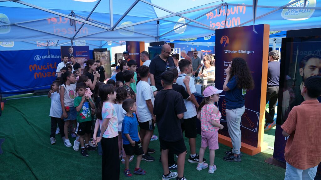 “Bilim ve Teknoloji Şöleni” Niteliğindeki ASELSAN Çocuk Şenliği Manisa’da