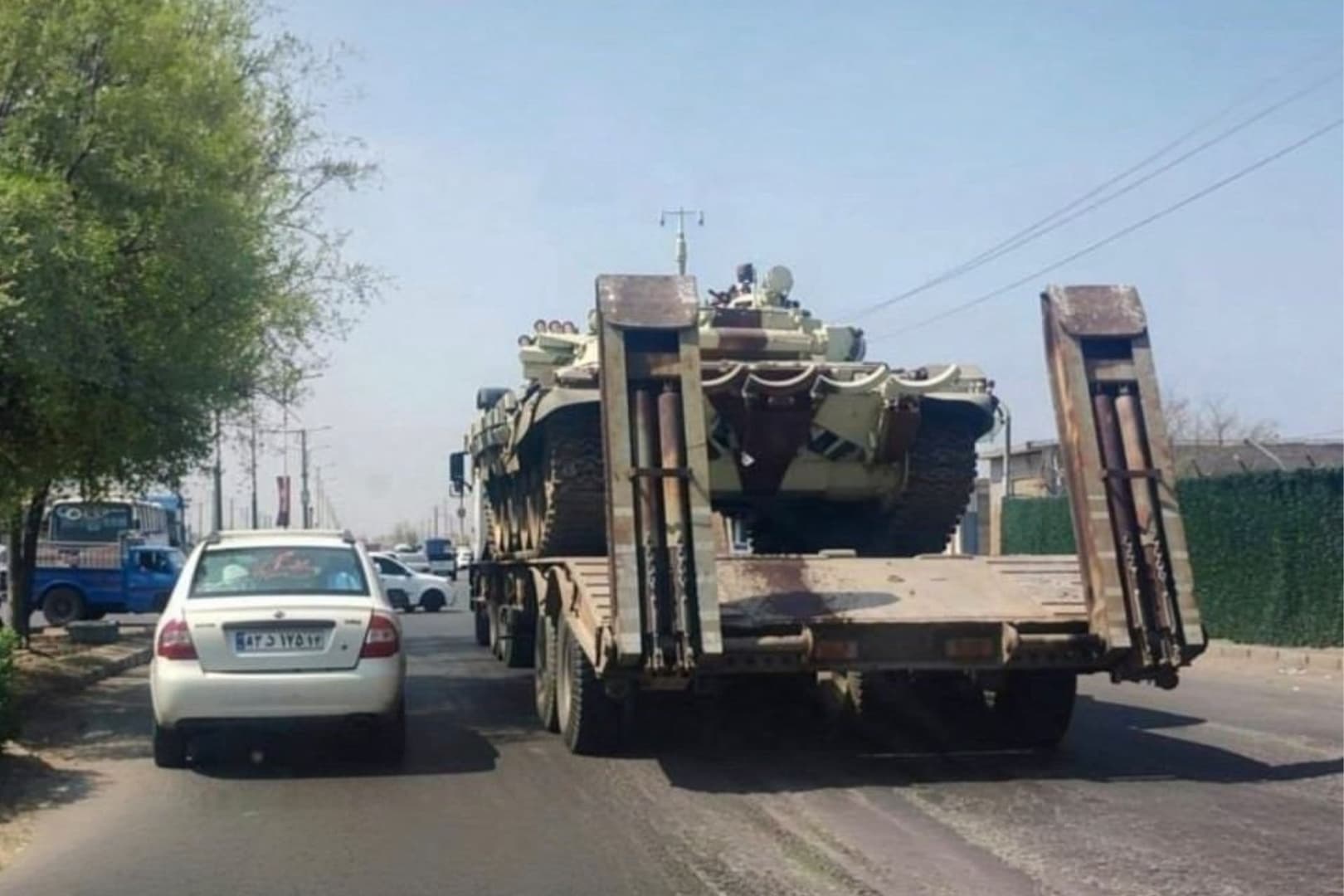 İran, Güney Sınırına T-72 Tanklarını Yönlendiriyor