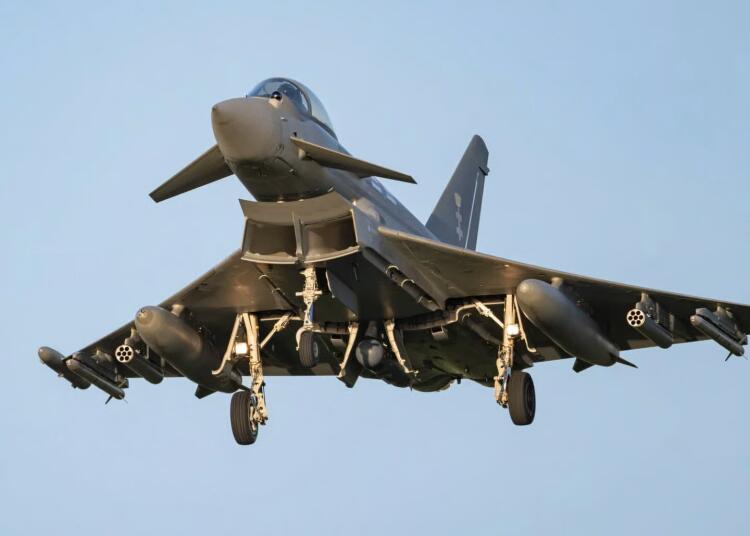 Eurofighter savaş uçaklarına düşük maliyetli İHA avcısı APKWS entegrasyonu