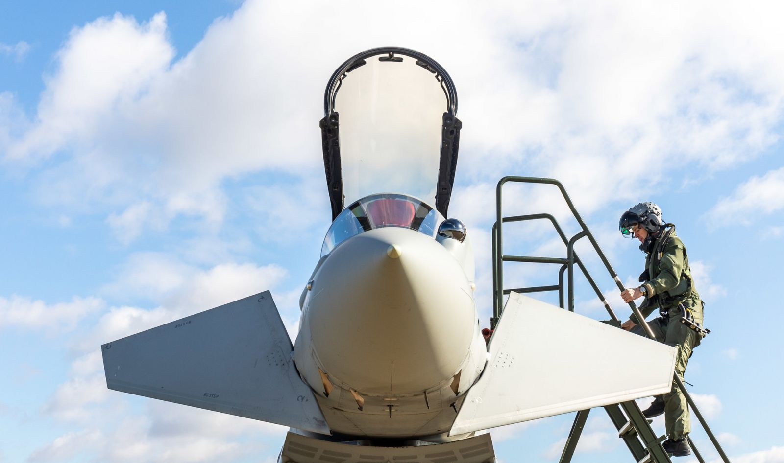 Türkiye, İngiltere ile Eurofighter Typhoon Savaş Uçağı Alımı İçin Tarihi Anlaşma İmzaladı