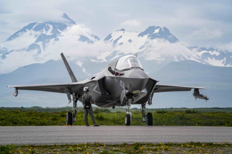 ABD F-35 alımını artırmayı planlıyor