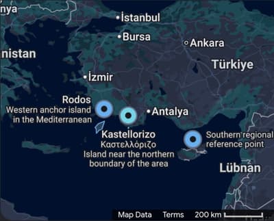 Türkiye elektrik kablosu projesini engellemiyor; aksine, BM Deniz Hukuku Sözleşmesi'ne (UNCLOS) taraf olmadığı için, hattın kendi kıta sahanlığından geçecek olması nedeniyle izin alınmasını şart koşuyor.