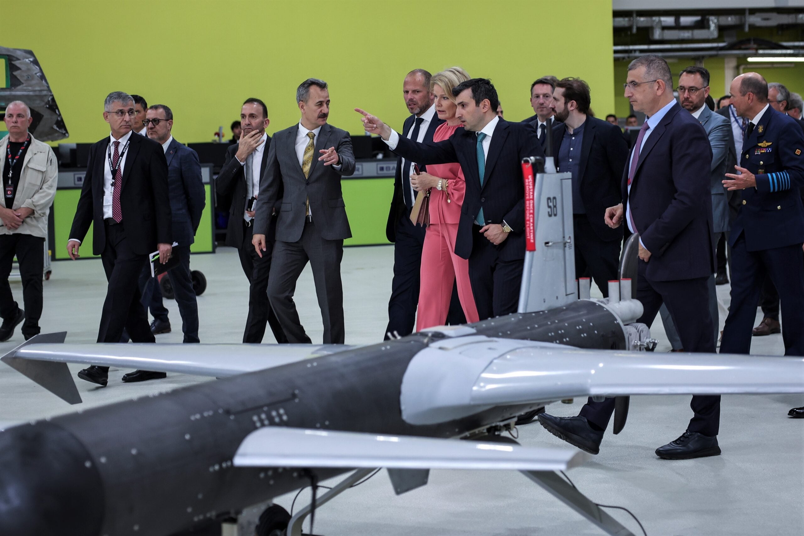 Belçika Kraliçesi Baykar’da