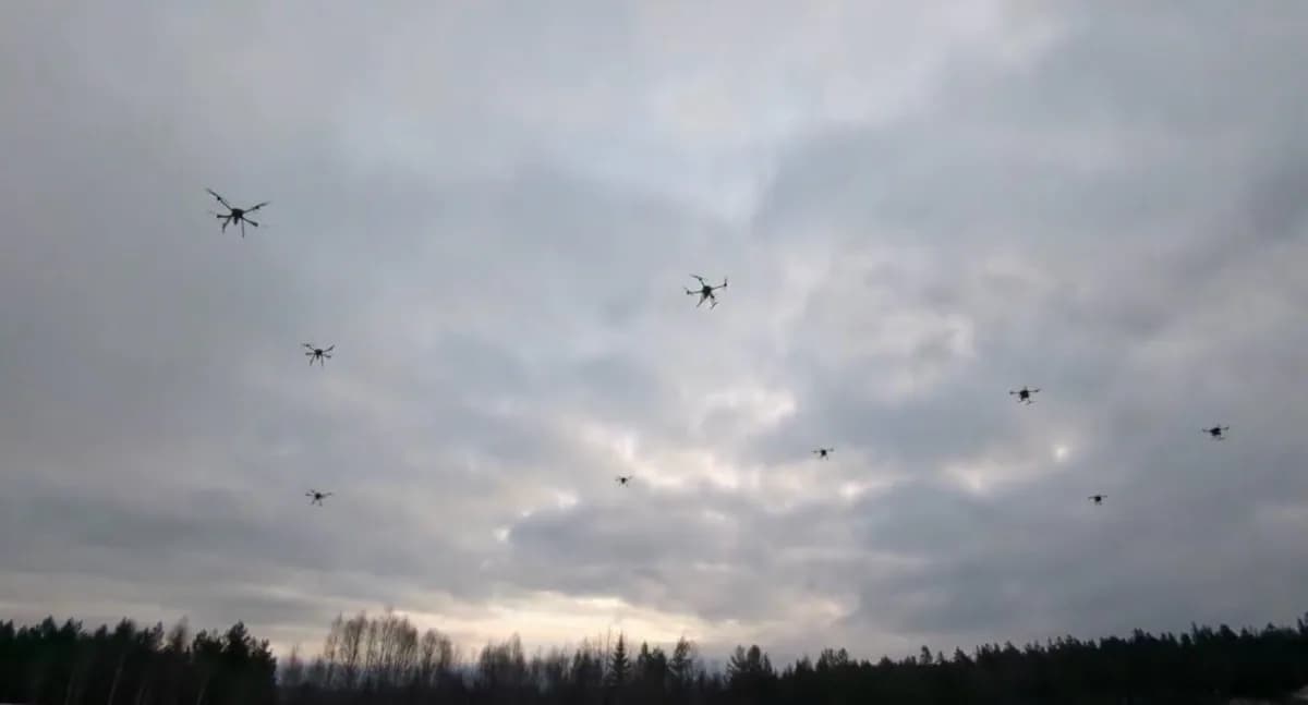 İsrail'in IAI, Düşman Drone Sürüleri Karıştırmak için 'Hypnosis' Sistemini Tanıttı