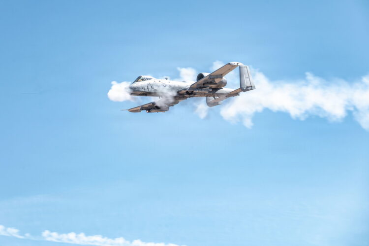 A-10 savaş uçakları 2030’a kadar hizmette kalacak