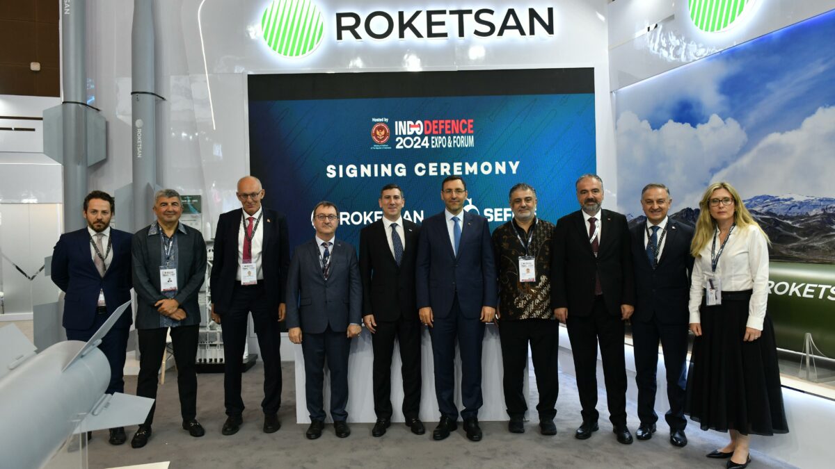 İki Türk Firması; Roketsan ve Sefine Tersanesi Endonezya’nın Deniz Savunması için İmzaları Attı