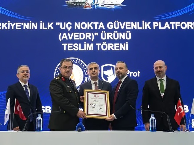 Siber tehditlere karşı yerli yazılıma savunma görevi