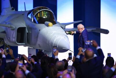 Brezilya’da üretilen ilk Gripen E ortaya çıktı