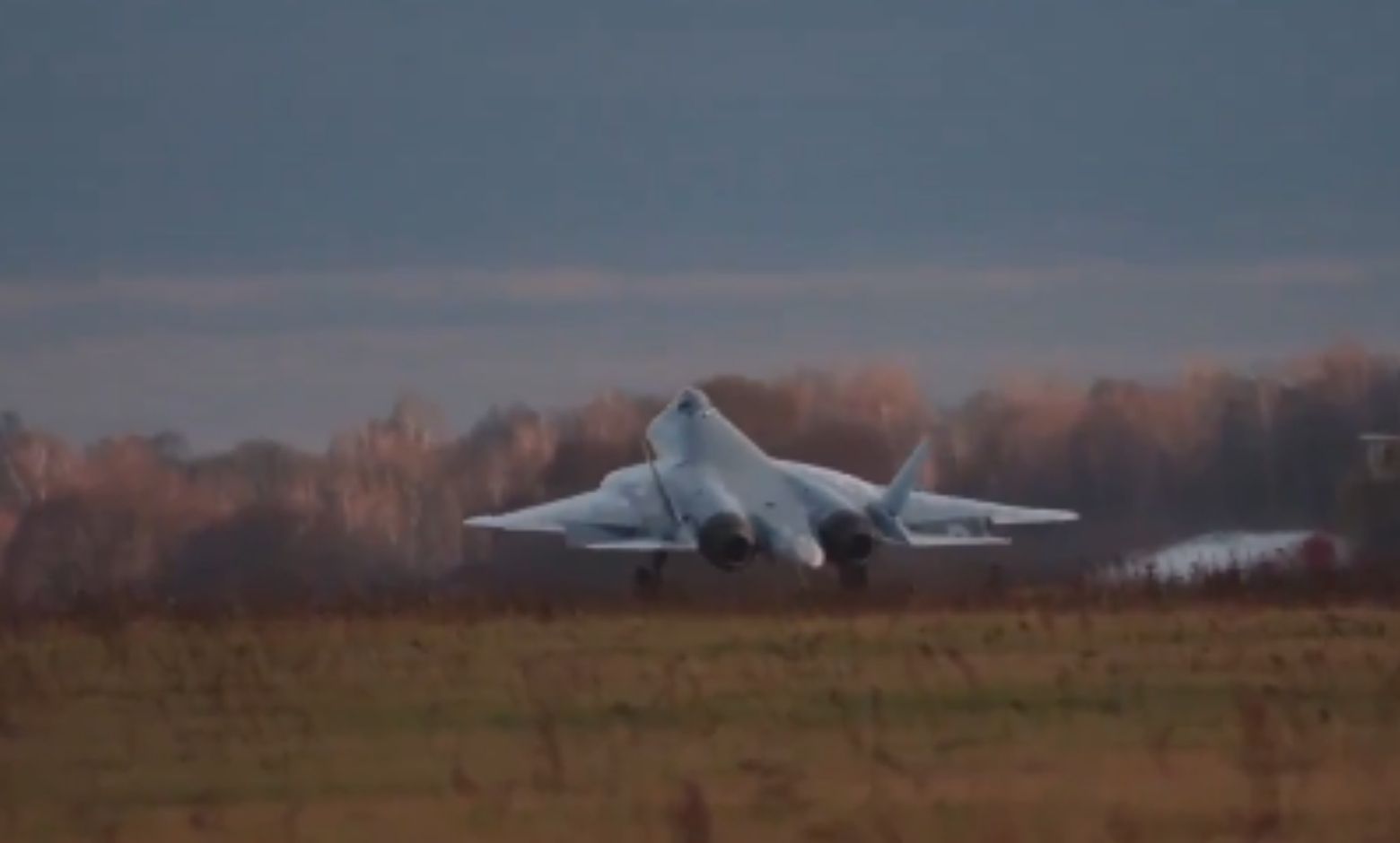 Rusya Su-57’nin yeni prototipi T-50-9’u tanıttı