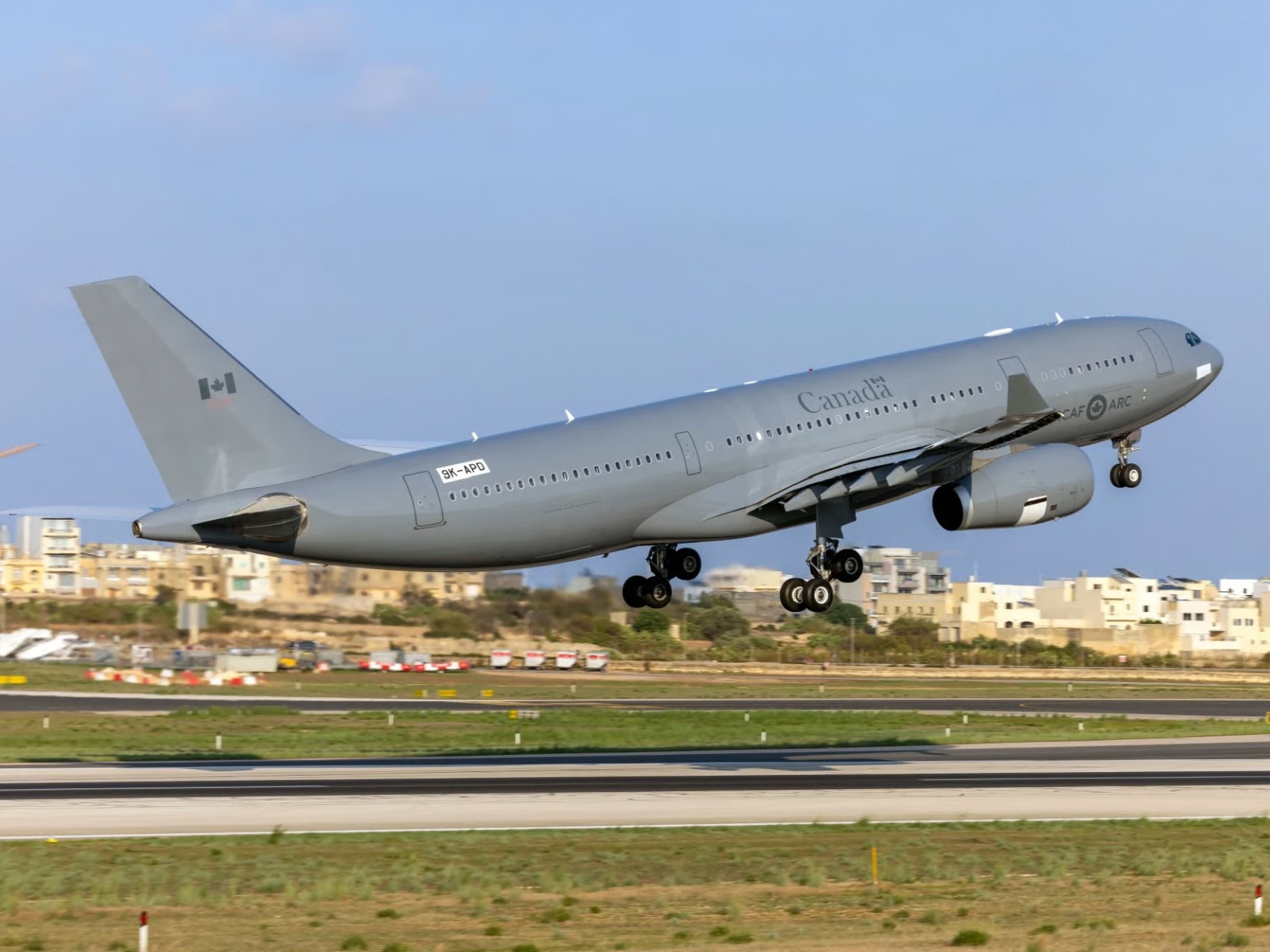 Kanada, CC-330 Husky tanker filosu için 1,1 milyar dolarlık destek sözleşmesini imzaladı
