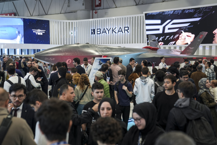 Savunma sanayii ürünlerine ziyaretçi akını