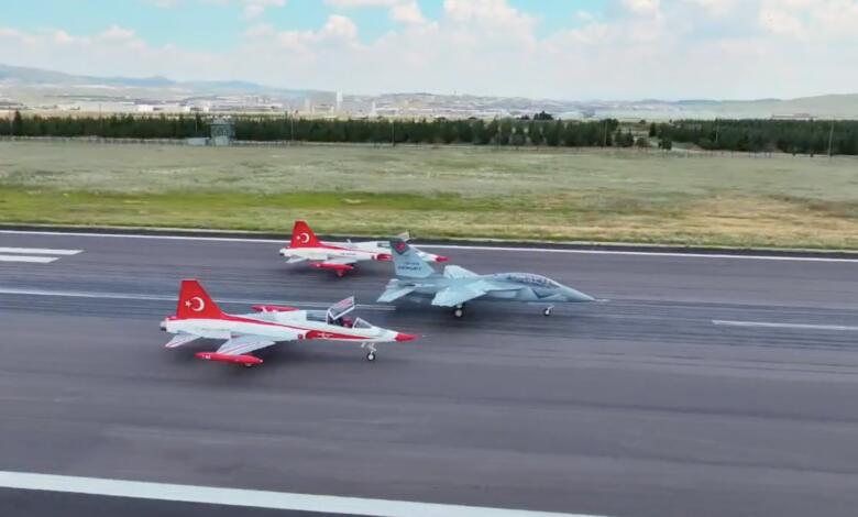 HÜRJET, Türk Yıldızları ile Tarihe Geçti