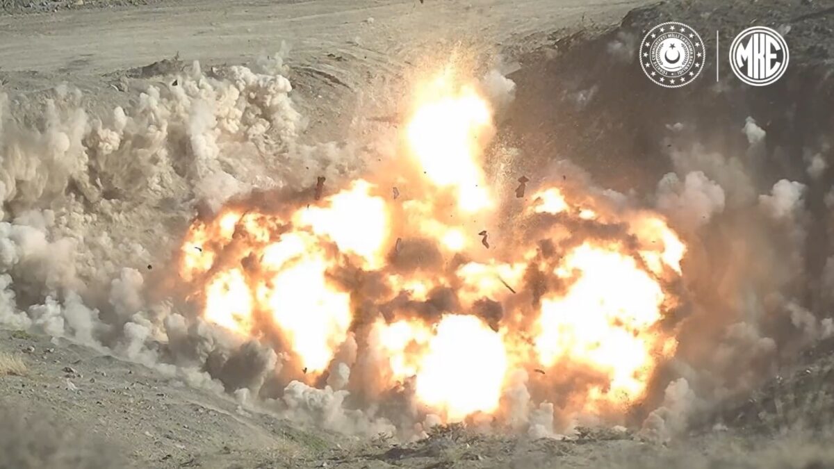 Düşman Sığınakta da Güvende Değil! MKE, Türk Hava Kuvvetlerine Çok Sayıda Nüfuz Edici Bomba (Sığınak Delici) Teslim Etti