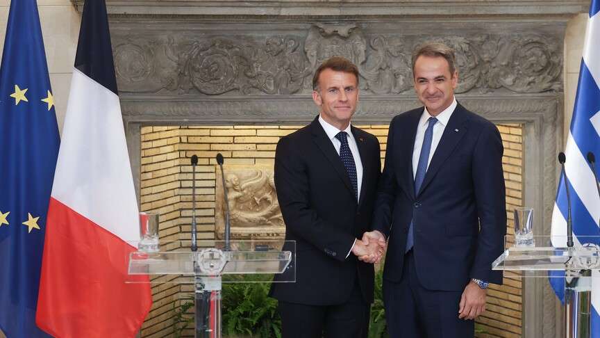 Yunanistan ve Fransa savunma işbirliği anlaşmasını yeniledi