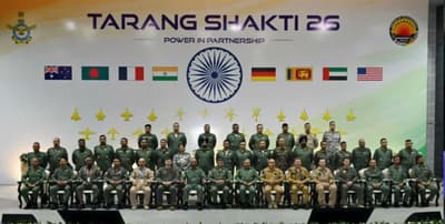 Hindistan’daki Tarang Shakti 2026 Tatbikatı, ABD’nin S-400 sahibi Hindistan’a 6 adet F-35A göndermesiyle çelişkili bir tabloya sahne oldu.