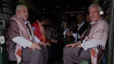 • FNSS tarafından geliştirilen Zırhlı Amfibi Hücum Aracı (ZAHA), TEKNOFEST Güneydoğu'da ziyaretçilerin ilgi odağı oldu