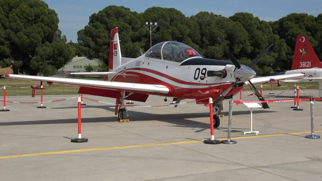 Kuruluşunun 115’inci Yıl Dönümünü Kutlayan Türk Hava Kuvvetlerinin İzmir Çiğli’deki Stratejik Üssü 2’nci Ana Jet Üs Komutanlığı