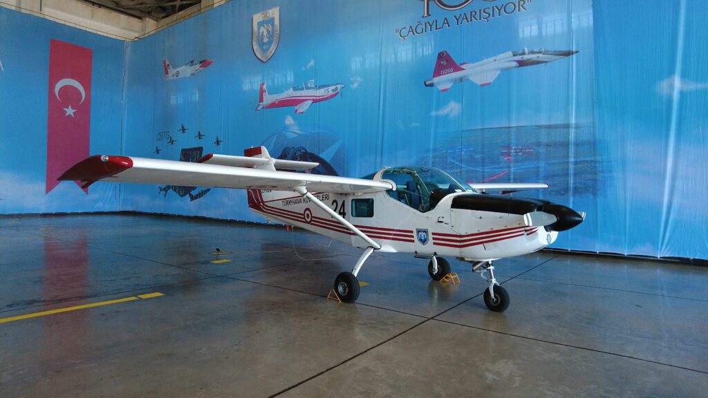 Kuruluşunun 115’inci Yıl Dönümünü Kutlayan Türk Hava Kuvvetlerinin İzmir Çiğli’deki Stratejik Üssü 2’nci Ana Jet Üs Komutanlığı