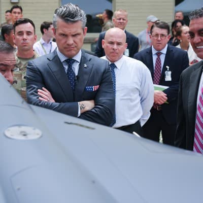 Pentagon, Yapay Zeka Uygulamaları İçin Yeni Teknoloji Yetenekleri Arıyor