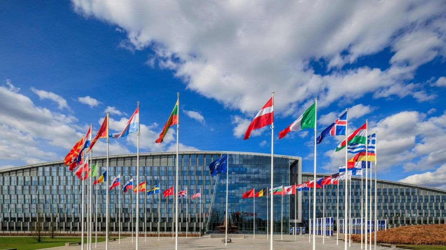 NATO Zirvesi İttifakın İtibarını Sınamaya Devam Ediyor