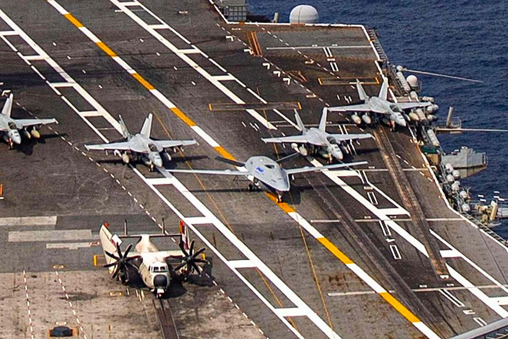 MQ-25 Hazır İlk Uçak Gemisi USS Theodore Roosevelt Uzun