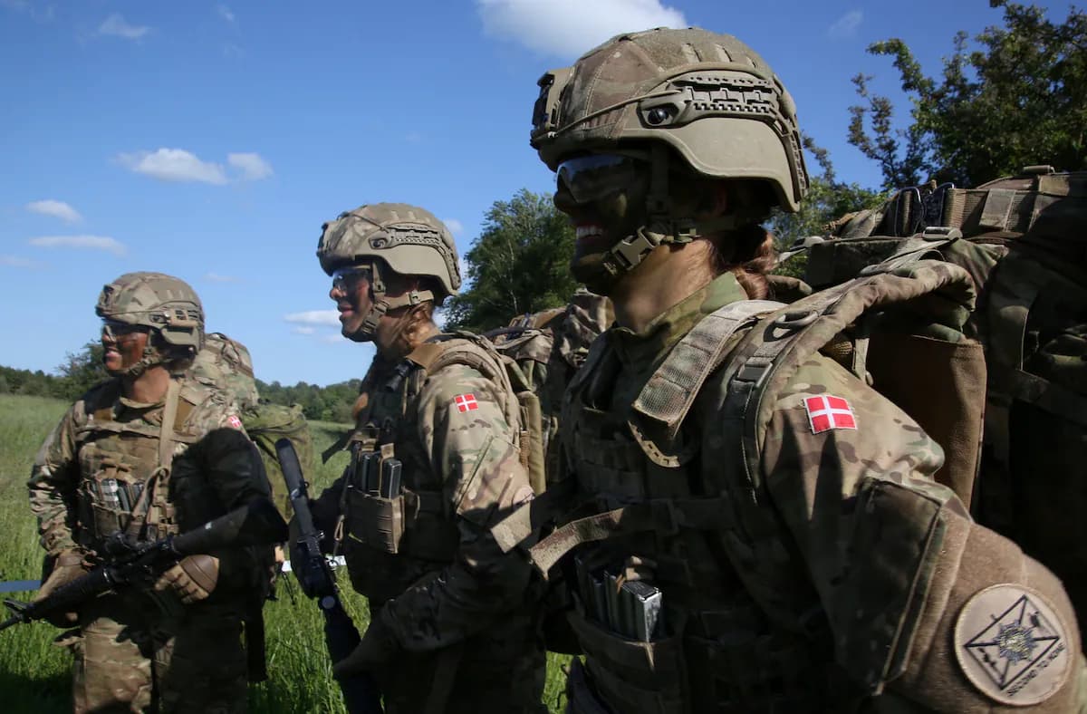 Danimarka, Rusya ve Güvenlik Baskılarına Karşı Askeri Hizmet Süresini Uzatıyor