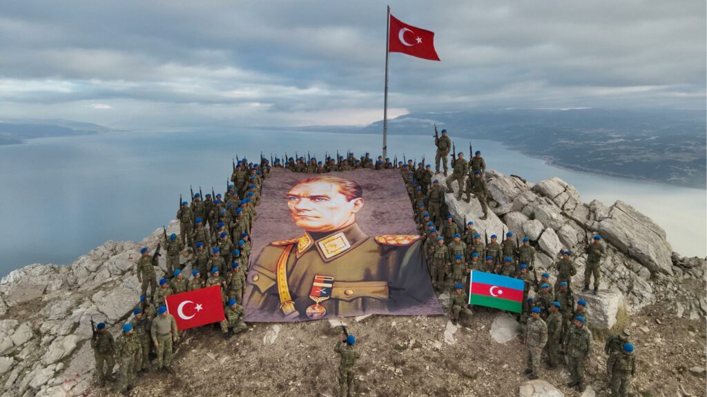 Yüksek Cesareti, Sarsılmaz Kararlılığı, İlke ve Fikirleriyle Milletimizin Hafızasında ve Gönlünde Silinmez Bir Yer Edinen Ebedî Başkomutanımız Gazi Mustafa Kemal Atatürk’ü Rahmet, Minnet ve Saygıyla Anıyoruz