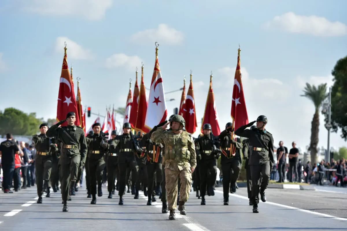 KKTC'de 20 Temmuz Barış ve Özgürlük Bayramı Coşkulu Törenlerle Kutlandı