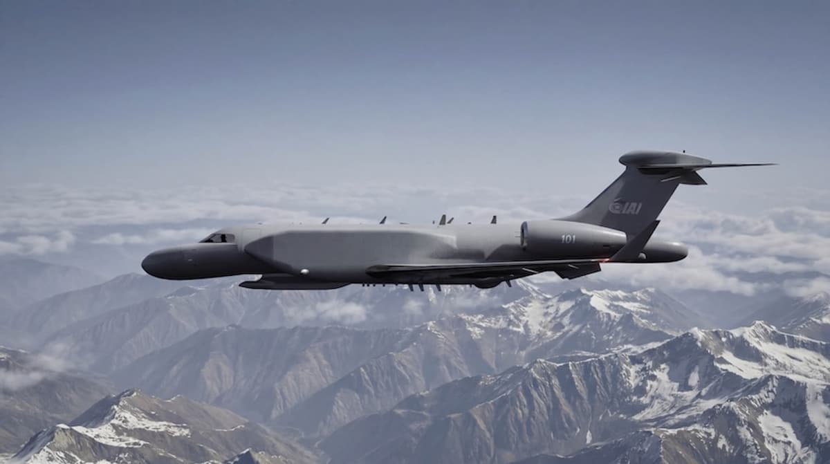 İsrail Aerospace Industries, elektronik saldırı, ISTAR ve uzun menzilli istihbarat görevleri için ELLYON uçağını tanıttı