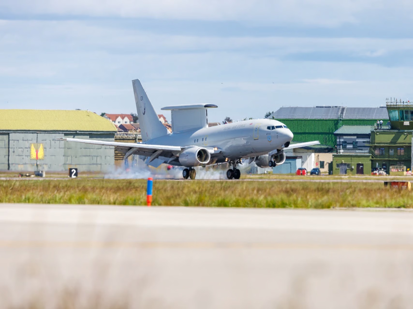 Birleşik Krallık’ın ilk E-7 Wedgetail uçağı RAF Lossiemouth üssüne ulaştı