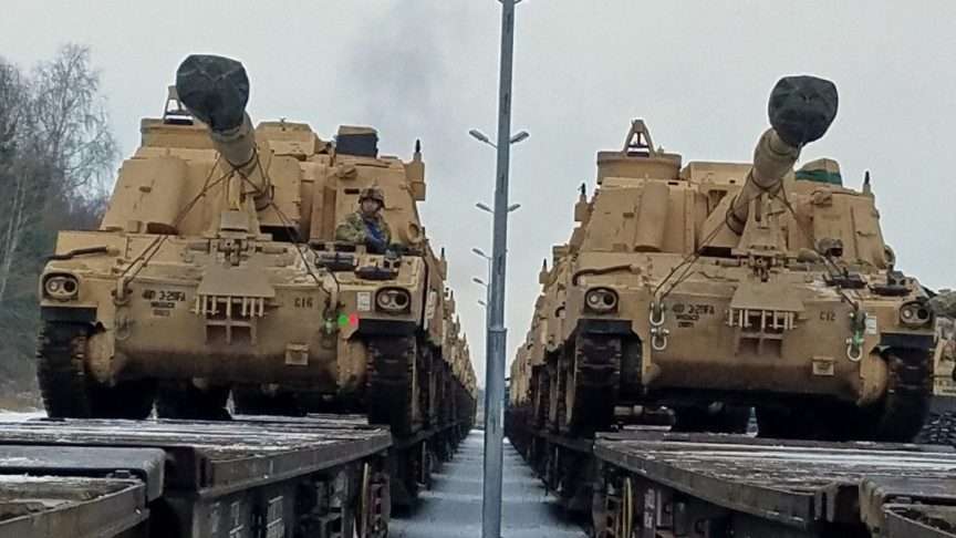 AB ortak girişimleri hızlandırmaya çalışırken savunma mimarisinde eksiklikler dikkati çekiyor