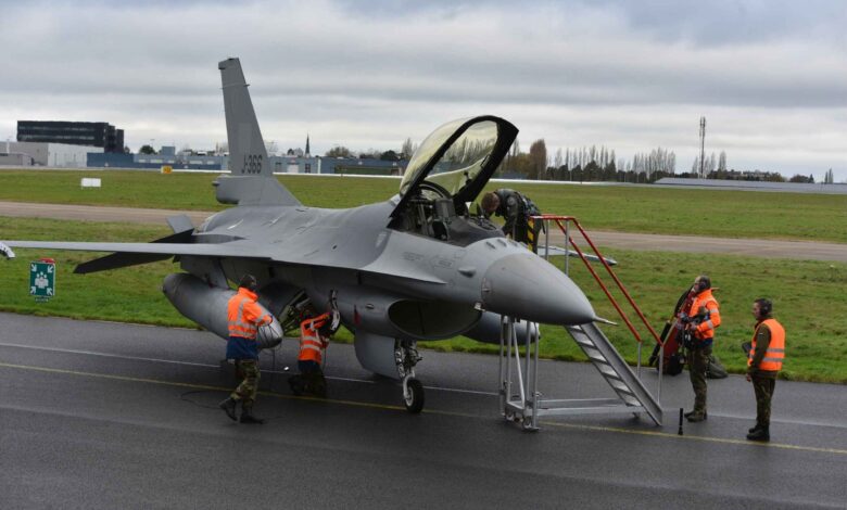 Hollanda 1 avroya 18 adet F-16’yı Romanya’ya devretti