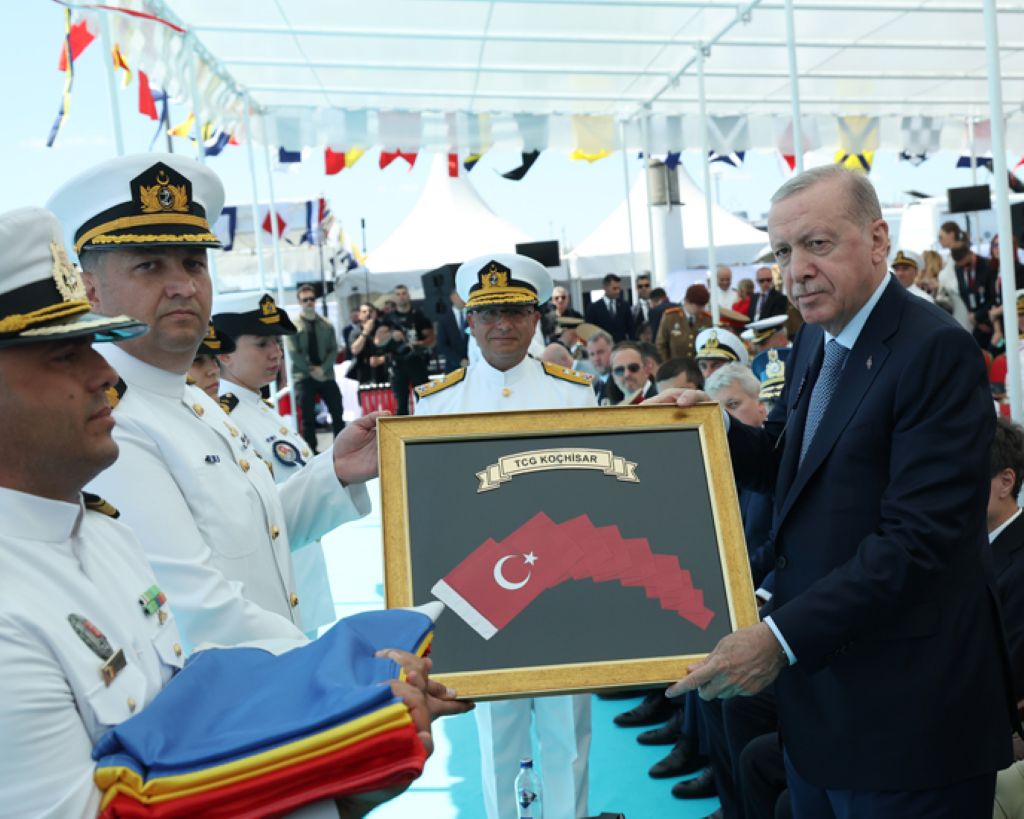 “Kimsenin Toprağında, Egemenliğinde Gözümüz Yok. İlkemiz Çok Net: Ne Hak Yeriz, Ne de Hakkımızı Yediririz”