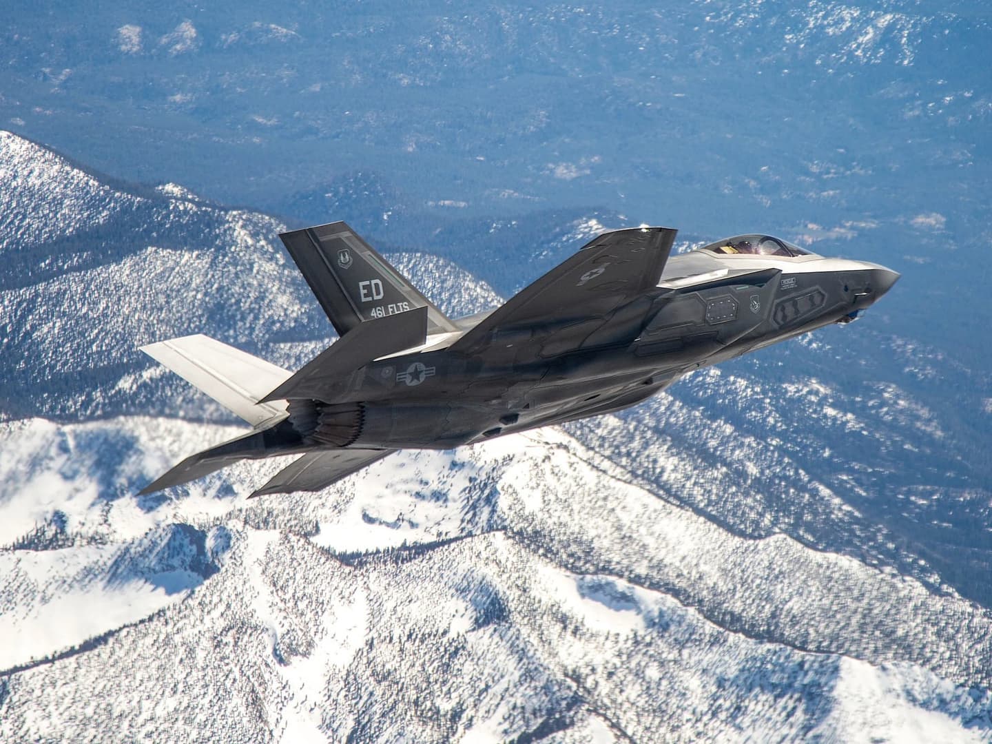 İsviçre, F-35A savaş uçakları satın almak için ABD'ye 500 milyon İsviçre frangı ön ödeme yaptı