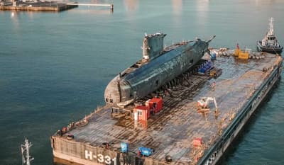 Hollanda, 1999 ABD gemisi batırma simülasyonu yapan HNLMS Walrus denizaltısını imha için Amsterdama nakledi