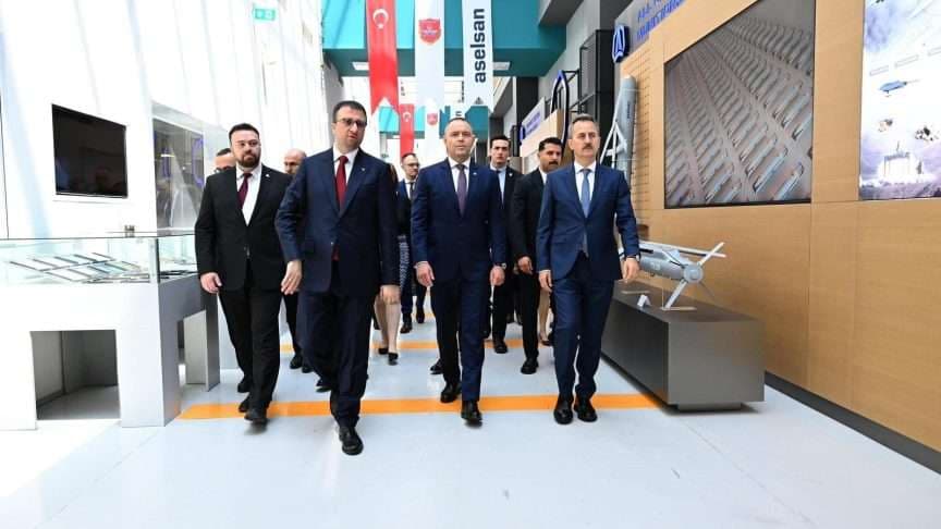 Polonya Cumhurbaşkanı Nawrocki, ASELSAN’ı ziyaret etti