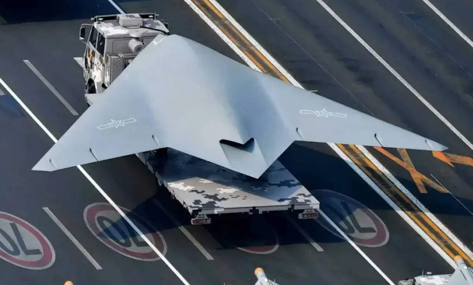 Çin’in insansız savaş uçağı GJ-11 Dark Dragon ilk kez J-20 ile uçtu