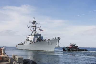 USS McFaul, Afrika kıtası etrafında binlerce deniz mili yolculuk yaptı